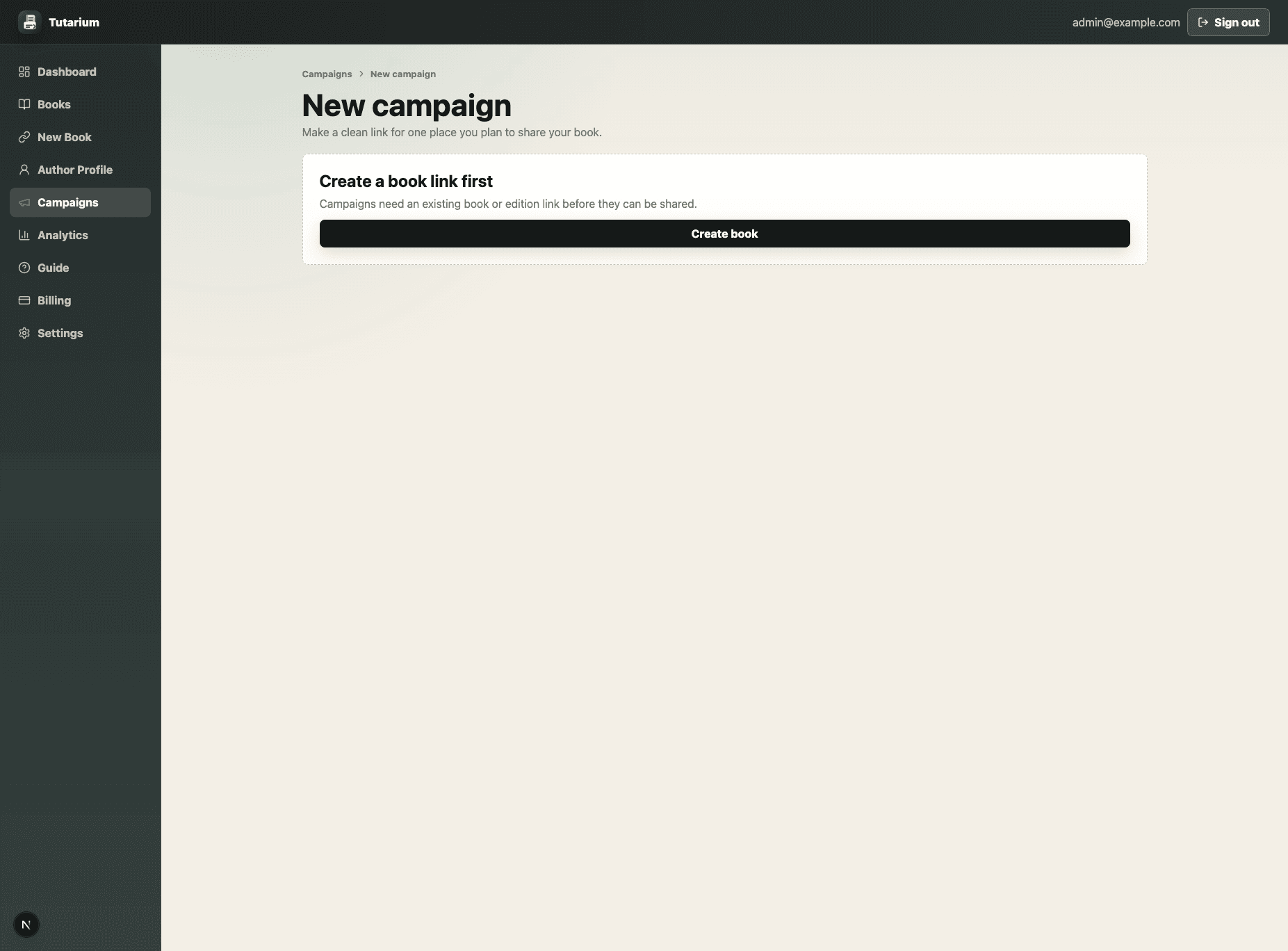 Tutarium campaign form with book target, campaign name, sharing source, tracking options, and campaign link preview.